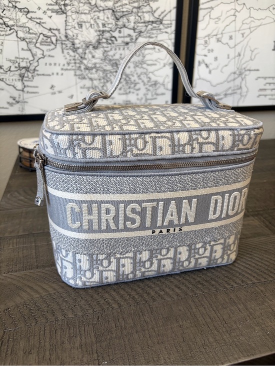 Dior Handbags - Dior Light Gray Dior Oblique Vanity Case